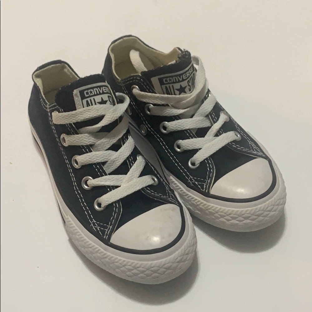 Converse all star kids size 11.5 low great cond